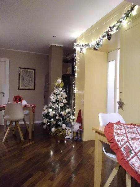La Casa Di Adele Cagliari B&B Экстерьер фото