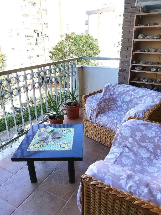La Casa Di Adele Cagliari B&B Экстерьер фото